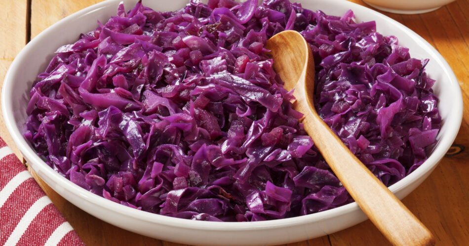 Spiced red cabbage with apple. Delicious with Christmas meats.